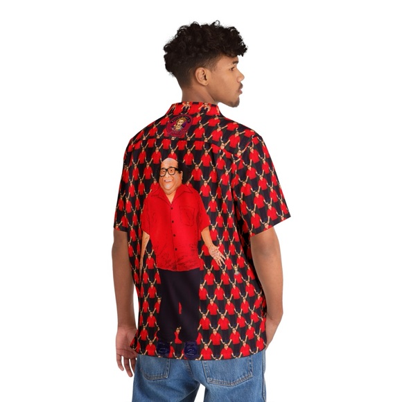 Danny DeVito Button-Down- Frank Reynolds Always Sunny Weird Hawaiian Shirt - Picture 1 of 6